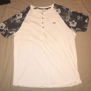 Guess T-shirt